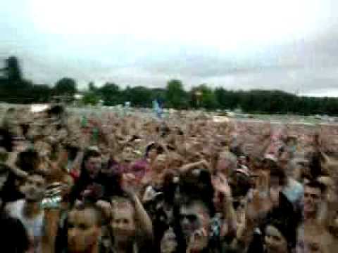 Calvin Harris - I'm Not Alone (V Festival 2010 - Weston Park)