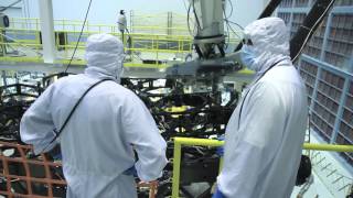 Videofragment: Eerste spiegelinstallatie op de Webb-ruimtetelescoop van NASA
