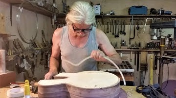 Dream Guitars Builder Profile: Mervyn Davis - "My Life in Africa"