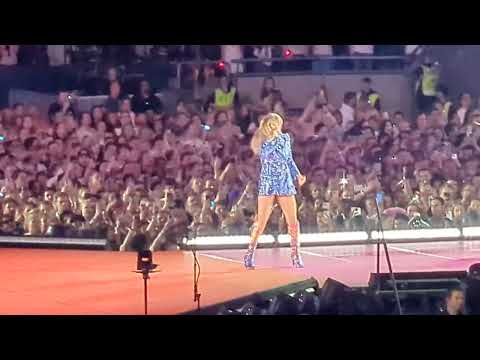 Taylor Swift - You need to calm down (let me see your hands) @  Stockholm 18.05.2024 (4K)