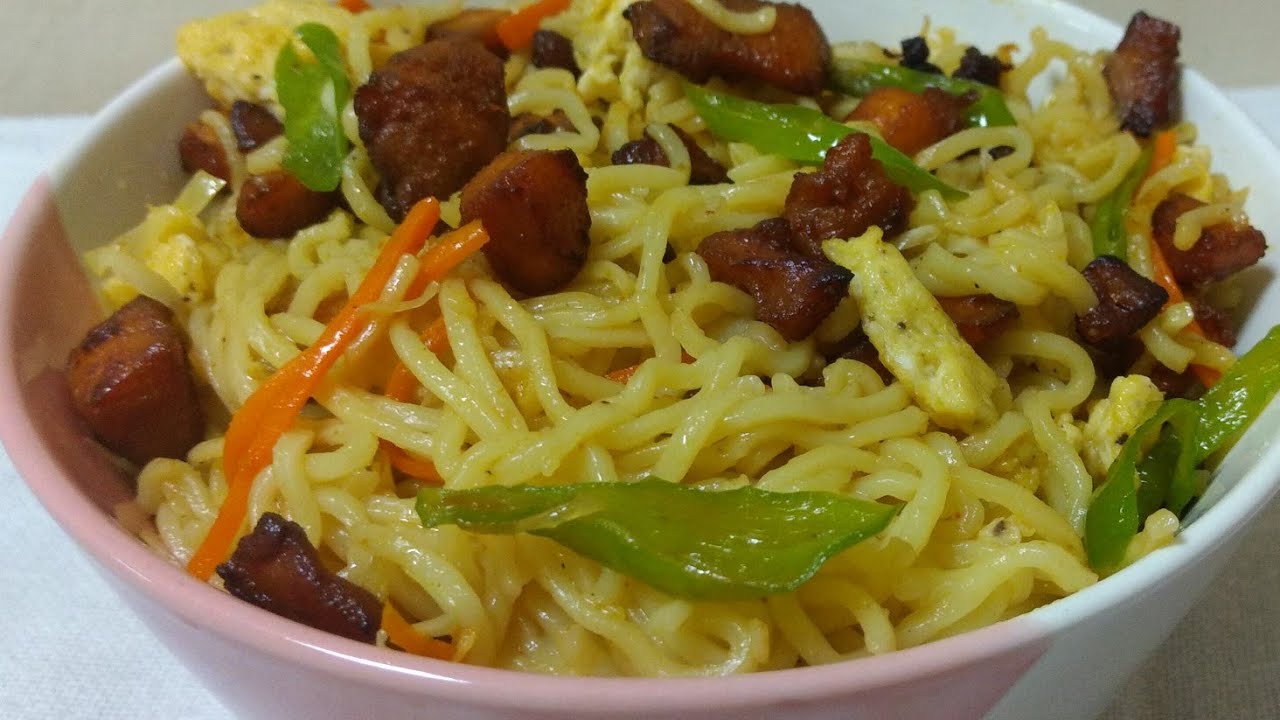 നൂഡിൽസ് നിങ്ങൾ ഇതുപോലെ കഴിച്ചിട്ടുണ്ടോ?..... Home made Noodles Recipe