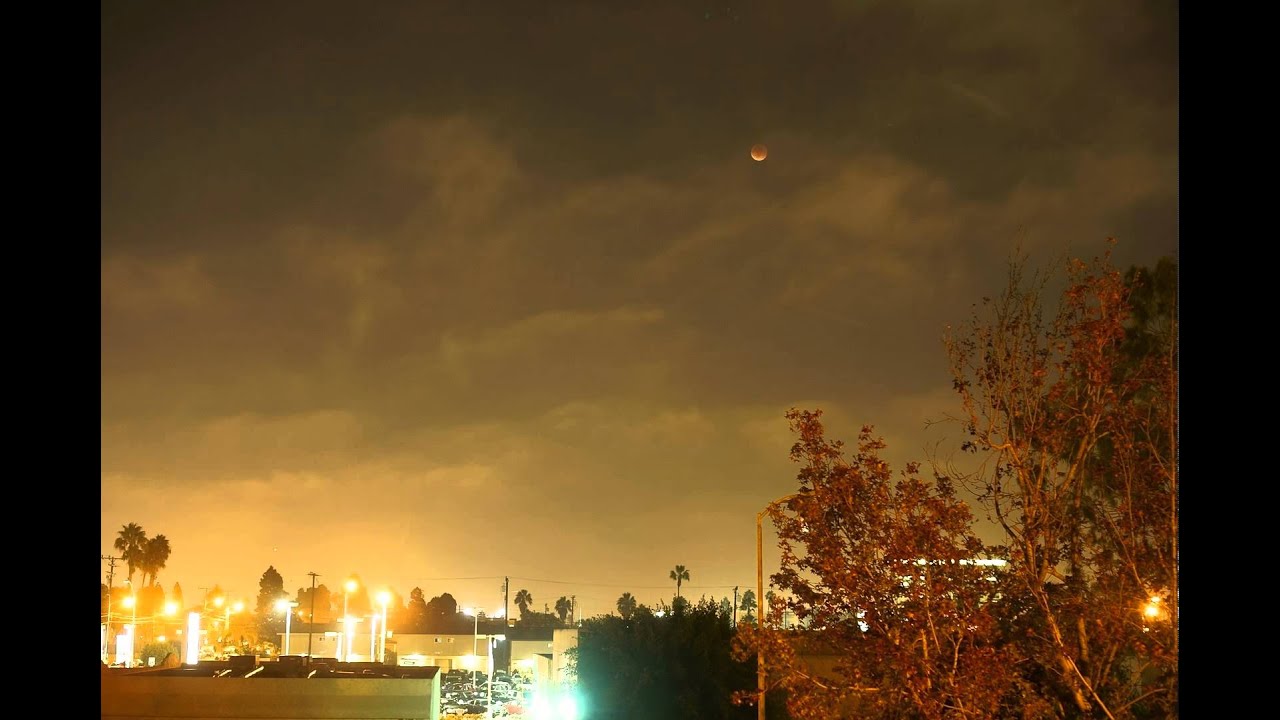 Lunar Eclipse Time Lapse 2015-09-27 - YouTube