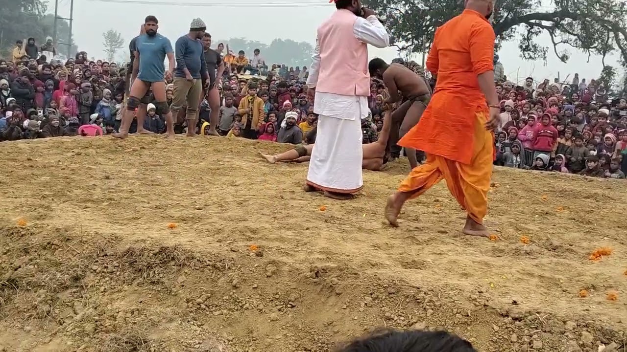 बाबा लाठी का चेला देख भाई कैसे खुदा खुदा के मारा है