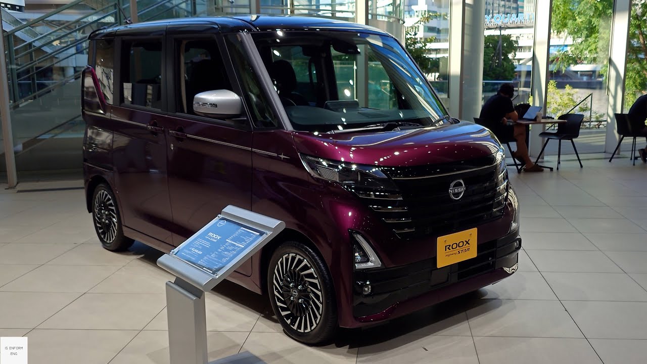 2025 Nissan ROOX Highway STAR Urban Chrome Turbo / In-Depth 