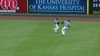 LAA@KC: Trout scores from first on error