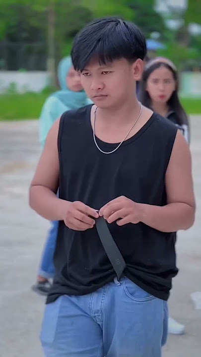 Part I : cewek mandang fisik