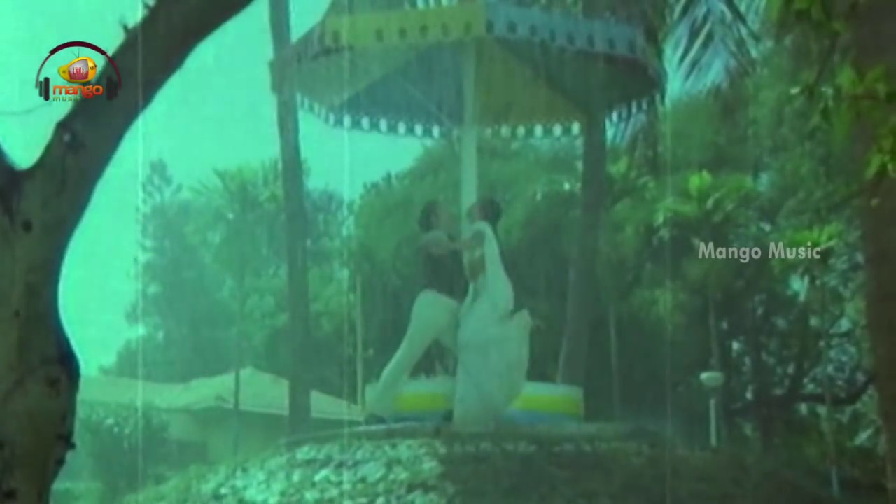 Chinuku Vachi Thakala Video Song | Muchataga Mugguru Telugu Movie | Chandra Mohan | Mango Music