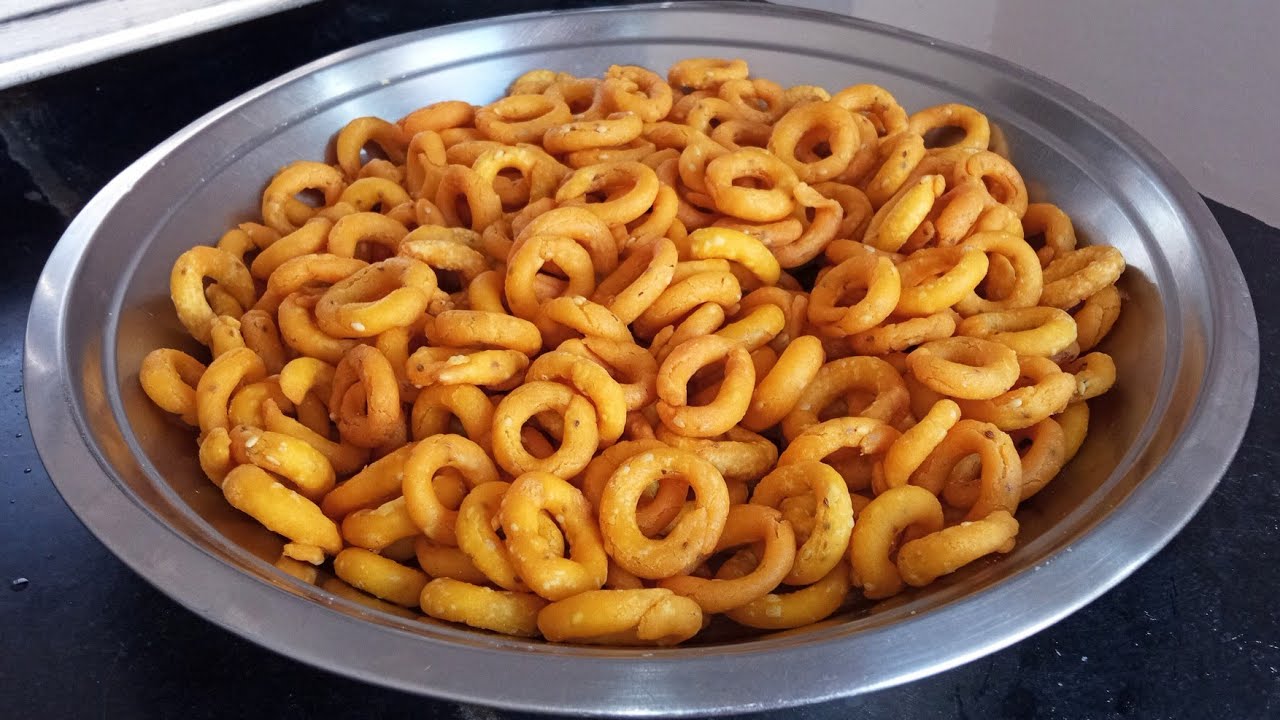 చెకోడీలు ఇలా చేసి చూడండి అచ్చం బయట కొన్నట్టే వస్తాయి క్రిస్పీగా చాలా బాగుంటాయి 