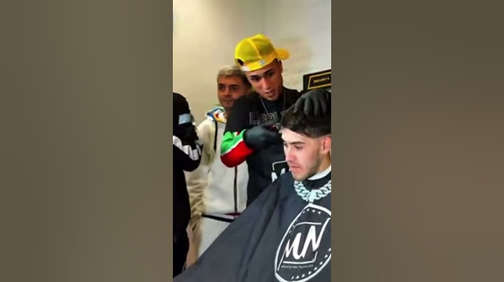 EL MARCIAL JUEGA DE 4 COMO LA HERMANA  #mds #navajas #barbershop #twitch #clips #clipstwitch