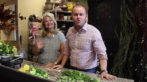 How To Decorate A Lantern 2018 / Summer Decor  Ideas /  Easy Swag For A Lantern  Tutorial