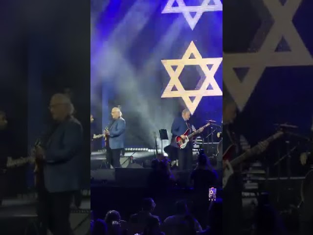 Am Yisroel Chai - Avraham Fried Mike Huckabee David Friedman at United Hatzalah Sukkos Concert 2025