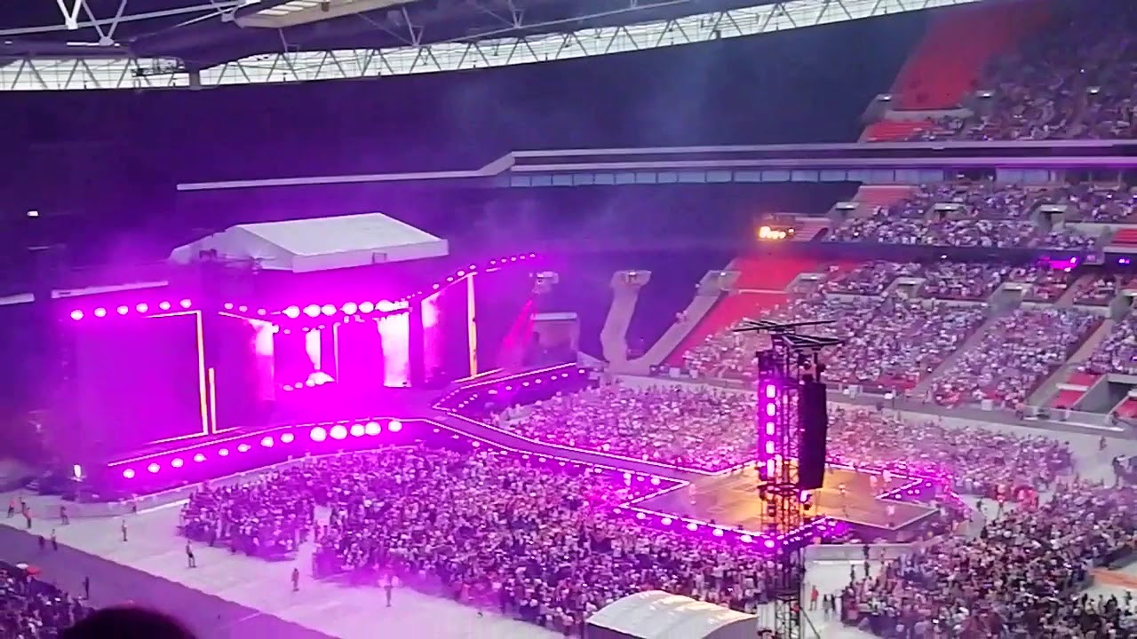 BTS DOPE, BAEPSAE, FIRE And IDOL Remix | Wembley Day 2