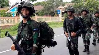 Jalan kaki 20km Ngawi Magetan reaksinya warga saat dilewati PRAJURIT TNI