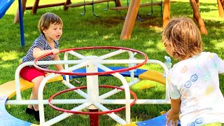 Gusttavo Lima e Andressa se divertindo com os filhos