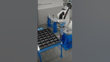 Handling recycled rubber panels with #KawasakiBX #robot #materialhandling #robotics