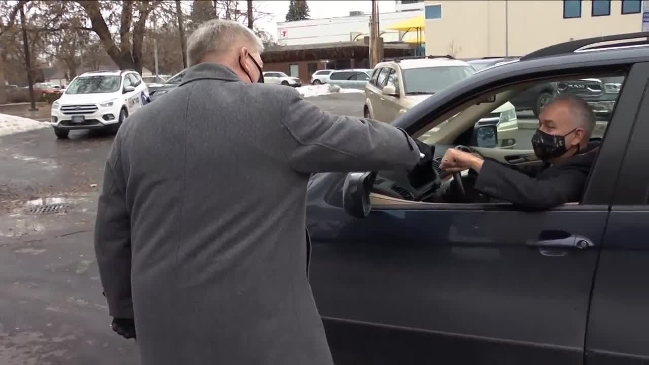 Q2 colleagues wish retiring forecaster Bob McGuire farewell