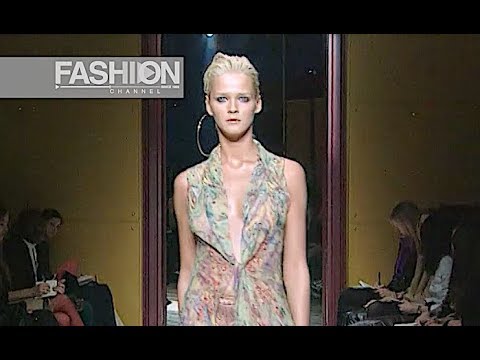 RIFAT OZBEK Fall 2000/2001 Milan - Fashion Channel - YouTube