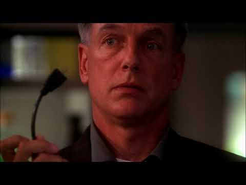 NCIS ridiculous hacking scene: one keyboard, two typists HD