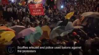 Police and pro-democracy protesters clashed in the mong kok district
of hong kong early on sunday. it was second night a row that clashes
took place i...