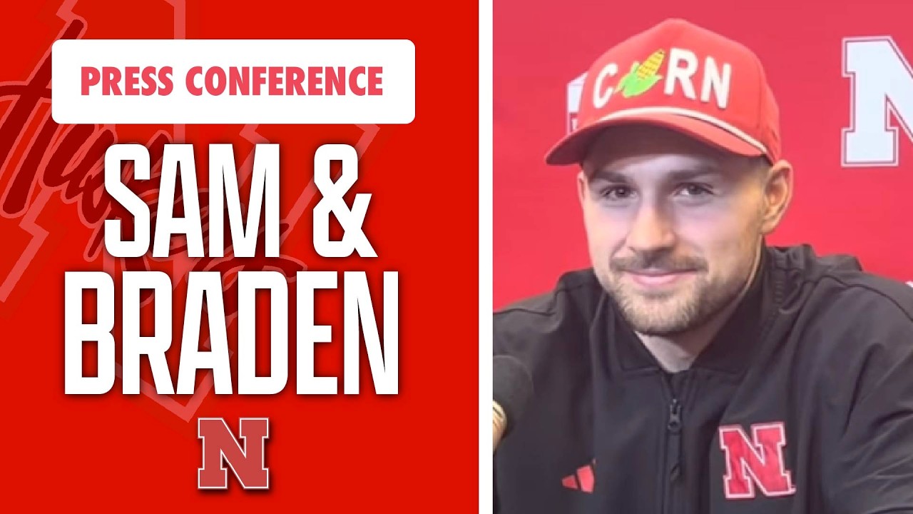 Сэм Хойберг и Брэйден Фрейгер обсуждают награды, присуждаемые команде «Небраска» в рамках конфере...
