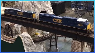 Awesome HO Scale Model Trains and Railroads at Train Show!