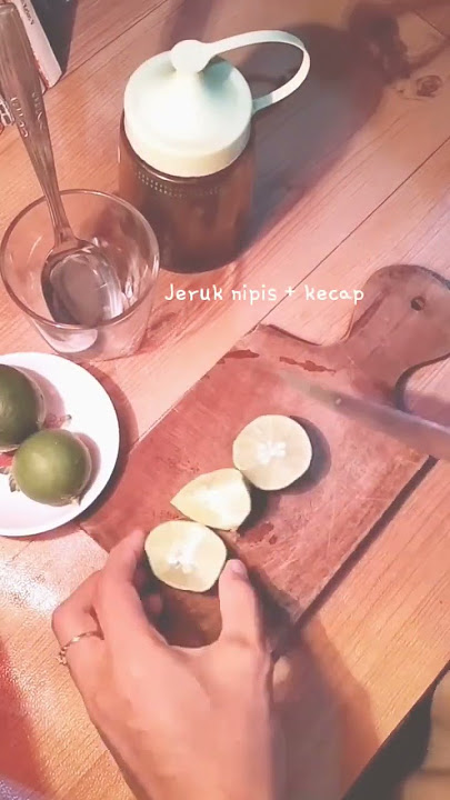 Sakit tenggorokan sampai suara serak coba pake ramuan tradisional jeruk nipis dan kecap ✨