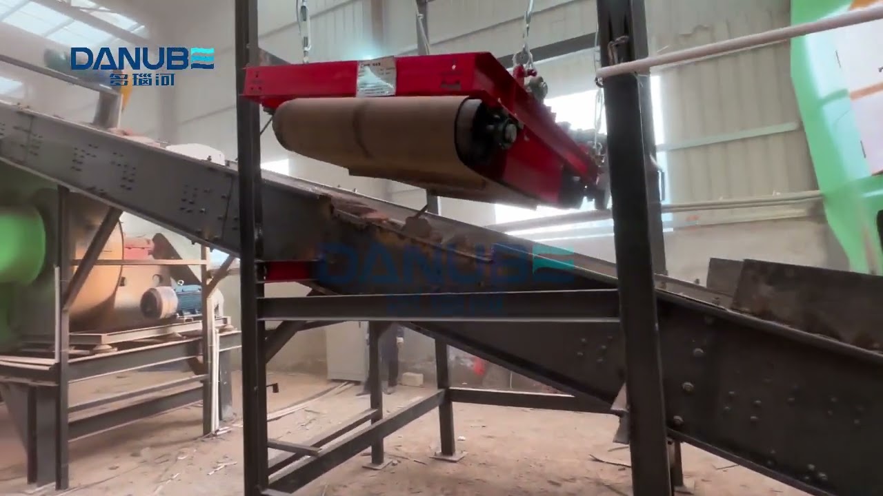 Construction and decoration waste sorting equipment