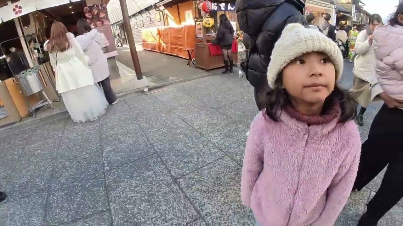 VLOG: Walk through Sannenzaka, Kyoto, Japan 🚶‍♀️🇯🇵 