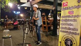 Pengamen jogja ini bikin getar Warga net karena suaranya!!