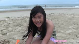 Bé Peanut Đi Biển Vũng Tàu Cùng Chị Họ  Tại Việt Nam