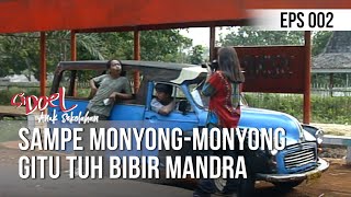 Si Doel Anak Sekolahan - Sampe Monyong-Monyong Gitu Tuh Bibir Mandra