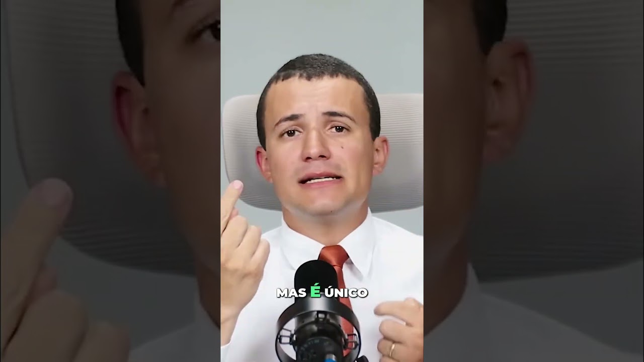 A Santíssima Trindade Descomplicada: Deus Único em 3 Pessoas! #shorts