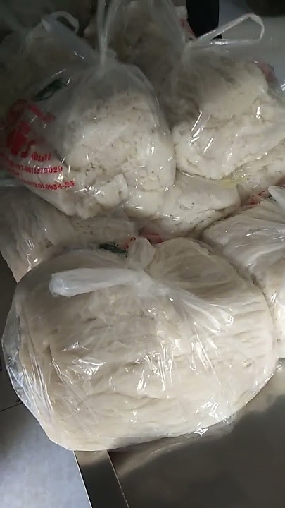 Berkunjung ke Pabrik Kwetiau ASLI Pasar Turi Singkawang || Mie Putih Asli Singkawang