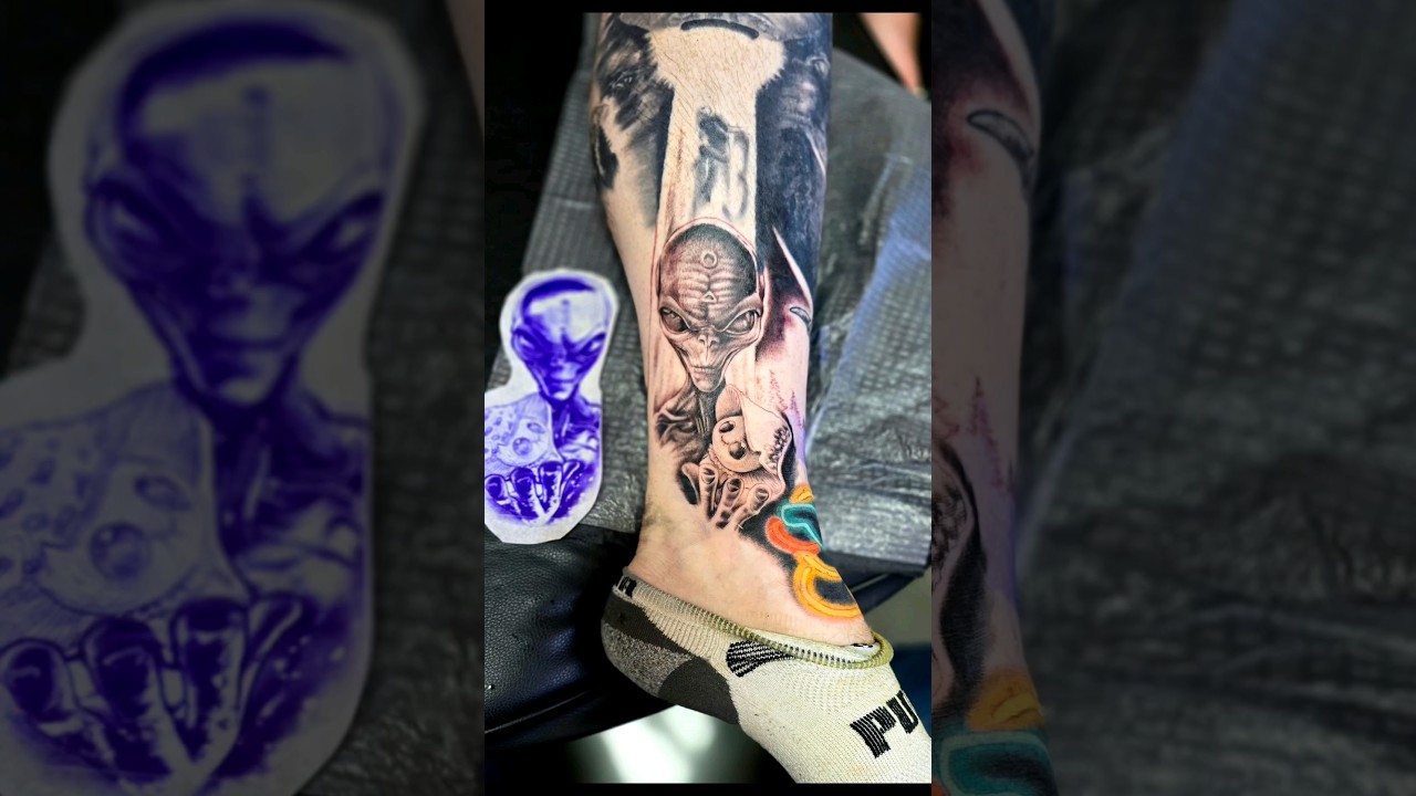 Alien Tattoo. 