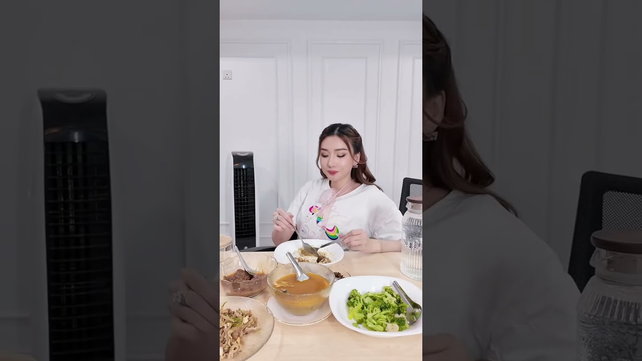 စားချင်တာကို ရအောင်စားလိုက်ရမှပါဆို 😅