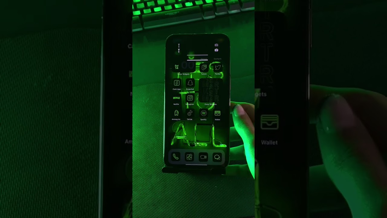 Do you like green? 🔫 neon aesthetic homescreen ; black app icons ios 16, works for android too !