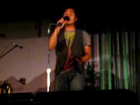 Rj Dela Fuente singing Here All Alone pt. 3 at Lov...