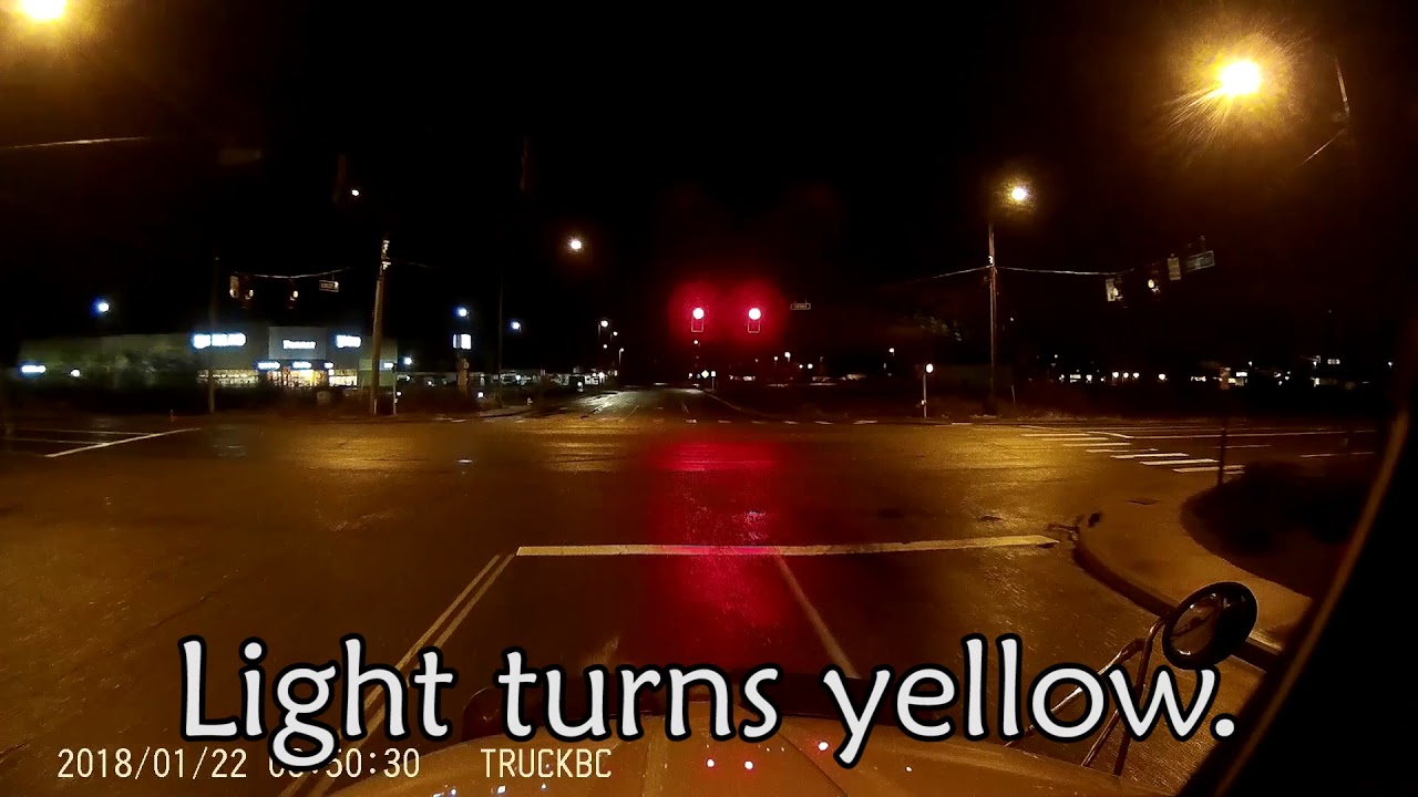 Semi Truck Runs Red Light - YouTube