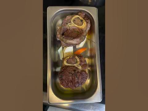 Томленая говяжья голень в красном вине с овощами. - YouTube
