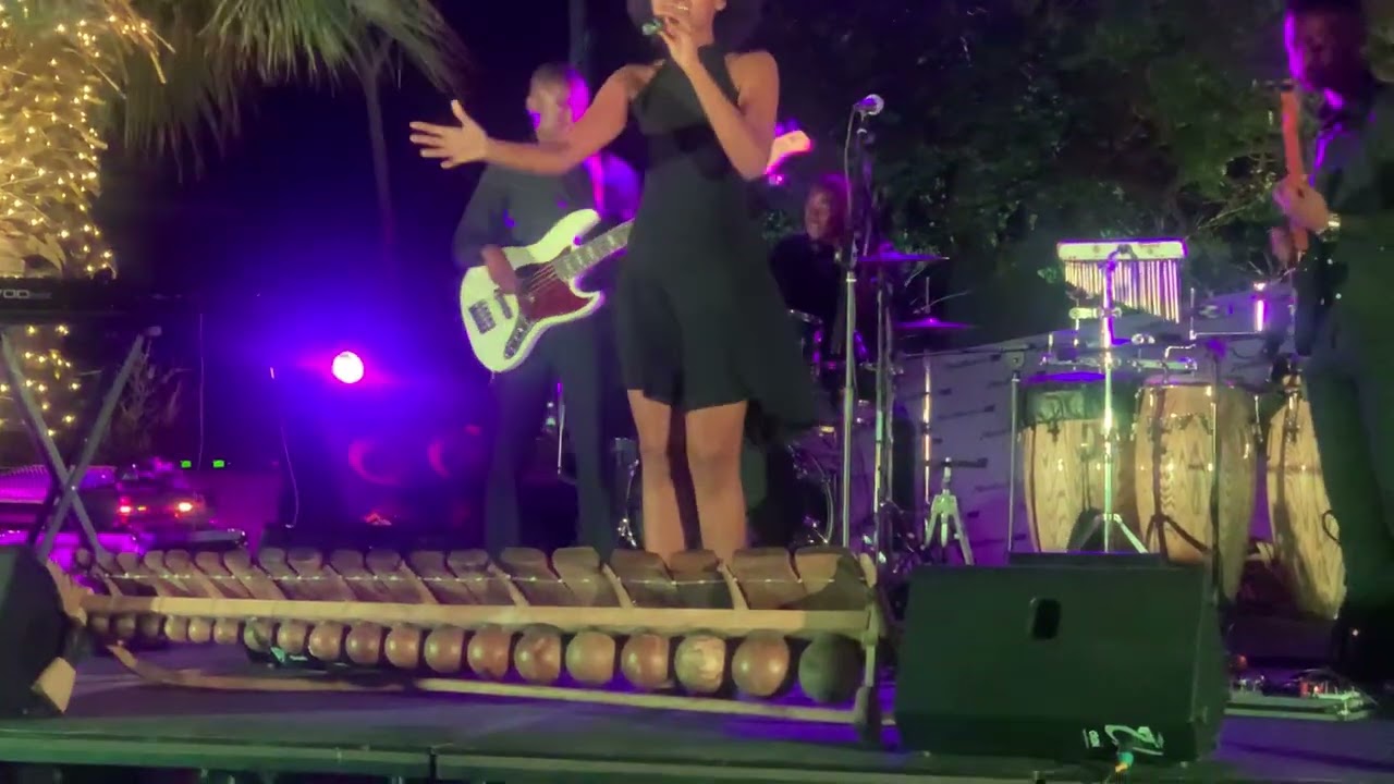 Chelsea live at Radisson Blu Maputo, Mosadi Wa Rhandzu