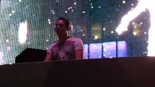 Tiesto at Ushuaïa, Ibiza 2011-09-07.mp4