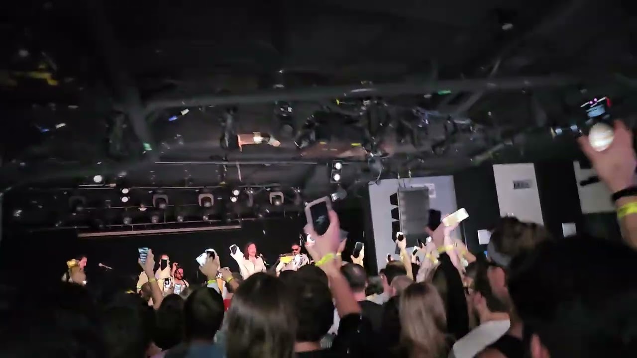 Midnight Generation - Tan Cerca , live @ Union Stage Washington, DC 10/22/25