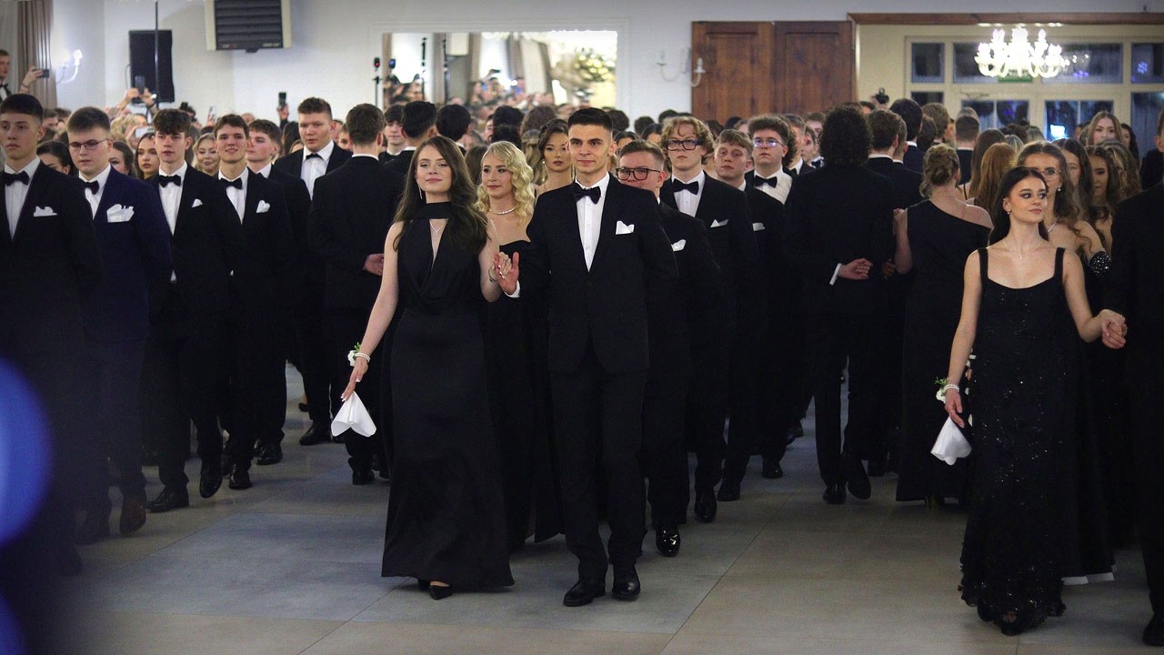 Imponujący rozmachem polonez Liceum Ogólnokształcącego w Turku 2026