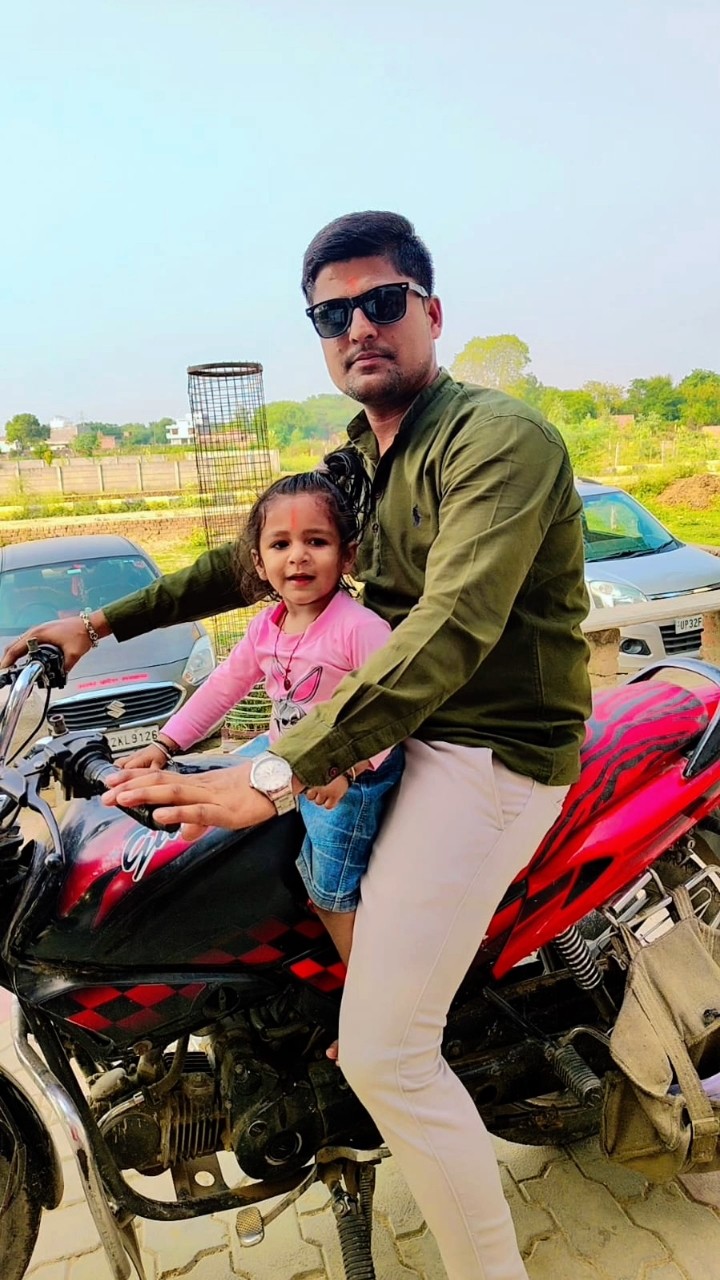 😘रोमांटिक सॉन्ग - ShareChat