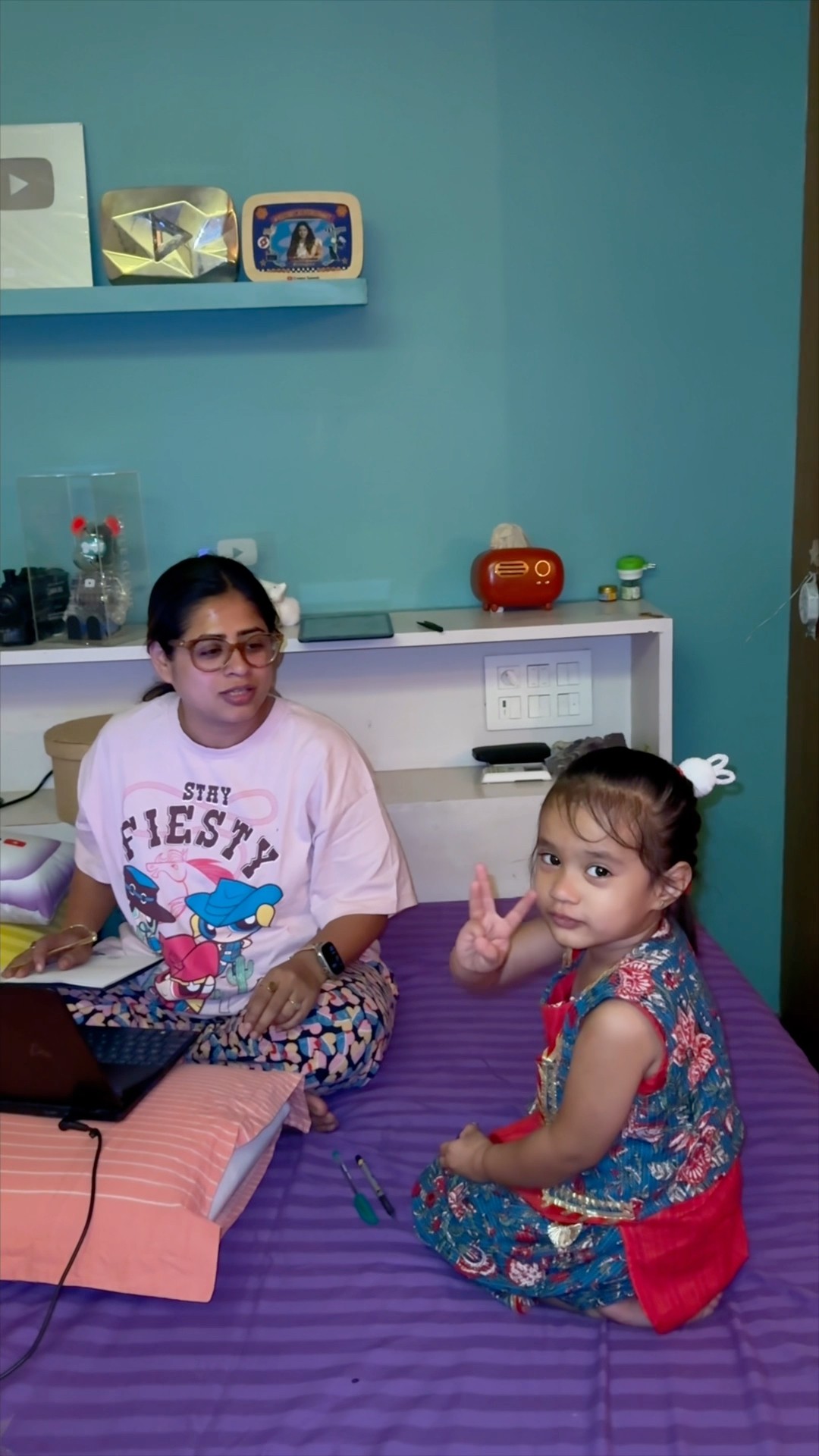 Comment kit kit kit #littleglove #minivlog