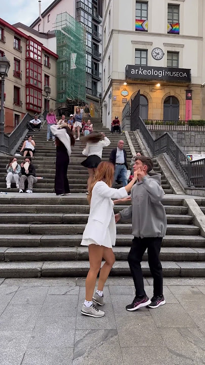 bailando bachata por Bilbao #bachata #dance #bilbao #viral