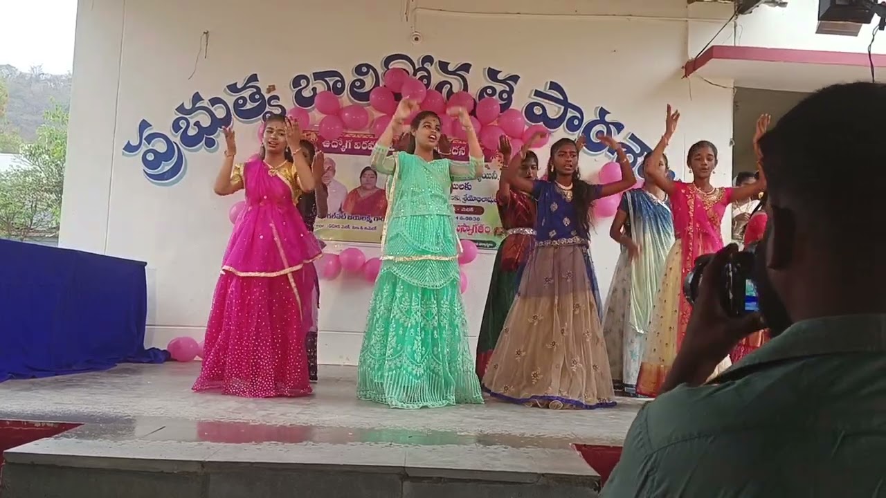 Badilo koluvai devudila song dance performance by GGHS students medak