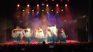 আমাদের নদীয়া জেলা  নিয়ে এক অসাধারণ নৃত্য পরিবেশন  করলো Dbdc এর ছাত্রীরা  সাথে আমাদের স্যার।