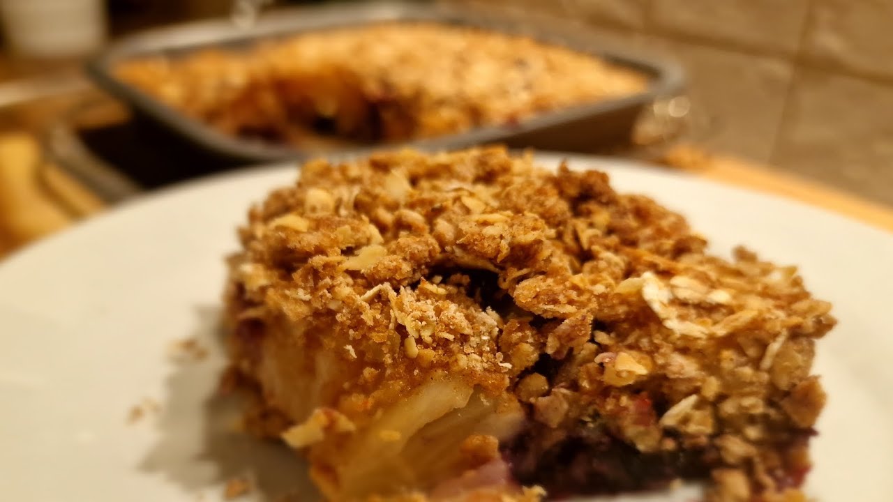Pineapple Blueberry Crumble with a Cake Base YouTube