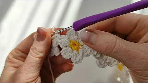 Learn to Crochet a Beautiful Daisy Chain Bookmark